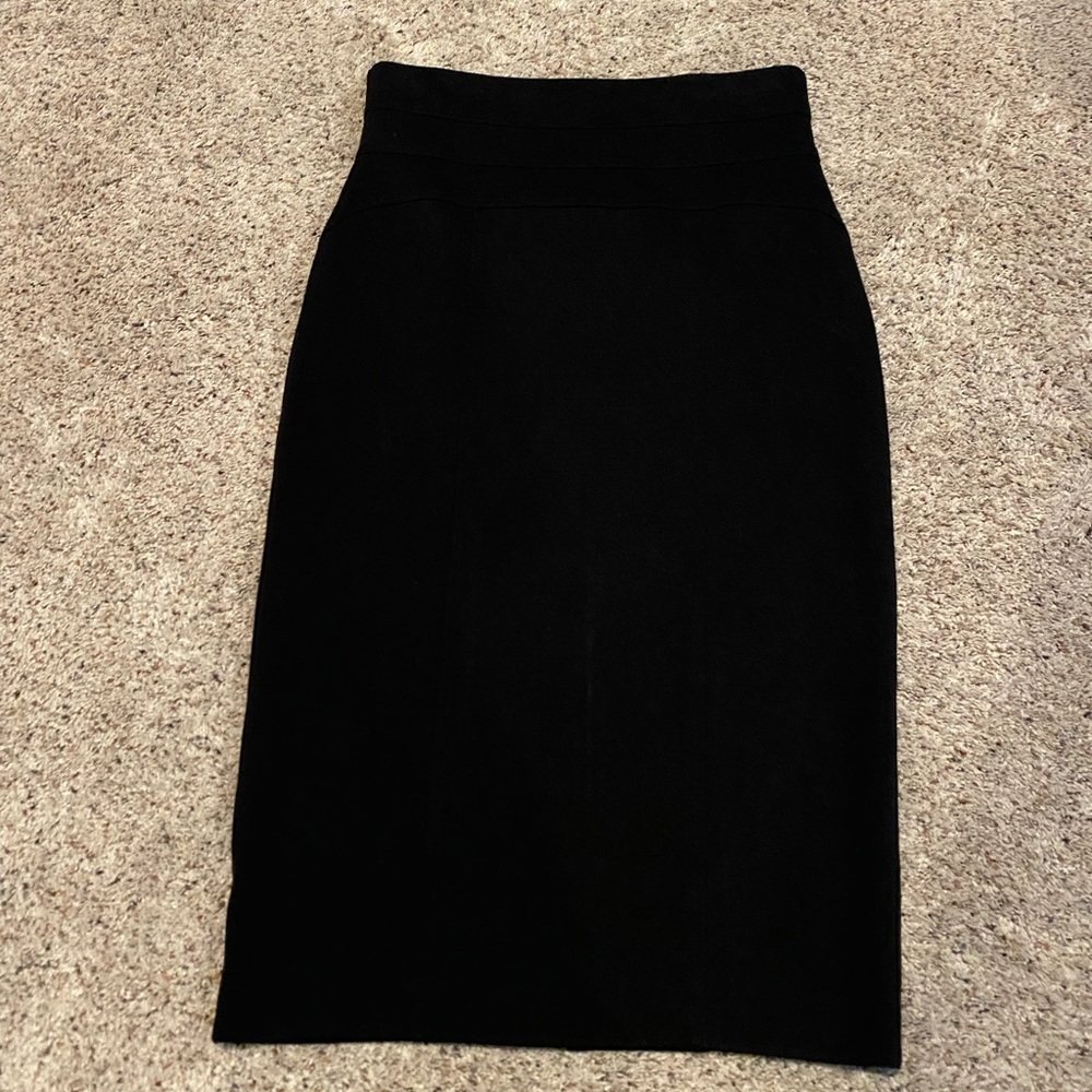 High waisted pencil skirt